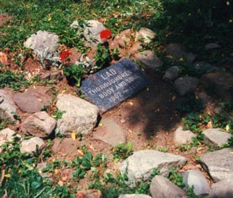 Lad the dog's grave