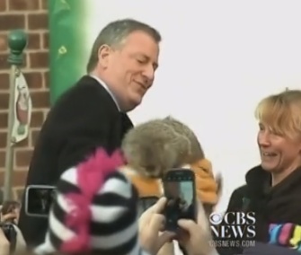 New York Mayor Bill de Blasio holds the Staten Island Zoo's groundhog Charlotte on Groundhog's Day.