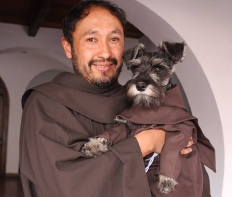 Photos of a monastery dog in Bolivia sporting traditional like the monks there have gone viral.