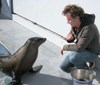 Ronan trains with lead researcher Peter Cook.