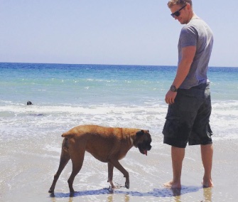 "Bachelor" couple Sean and Catherine Lowe said goodbye to their beloved dog Lola this week.