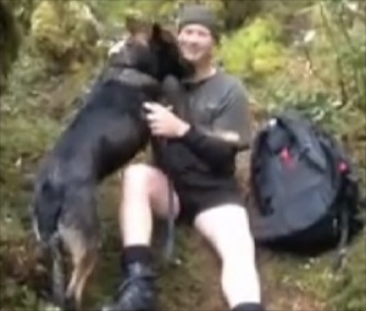 Thames was clearly happy to see his handler when he was found on a New Zealand mountain.